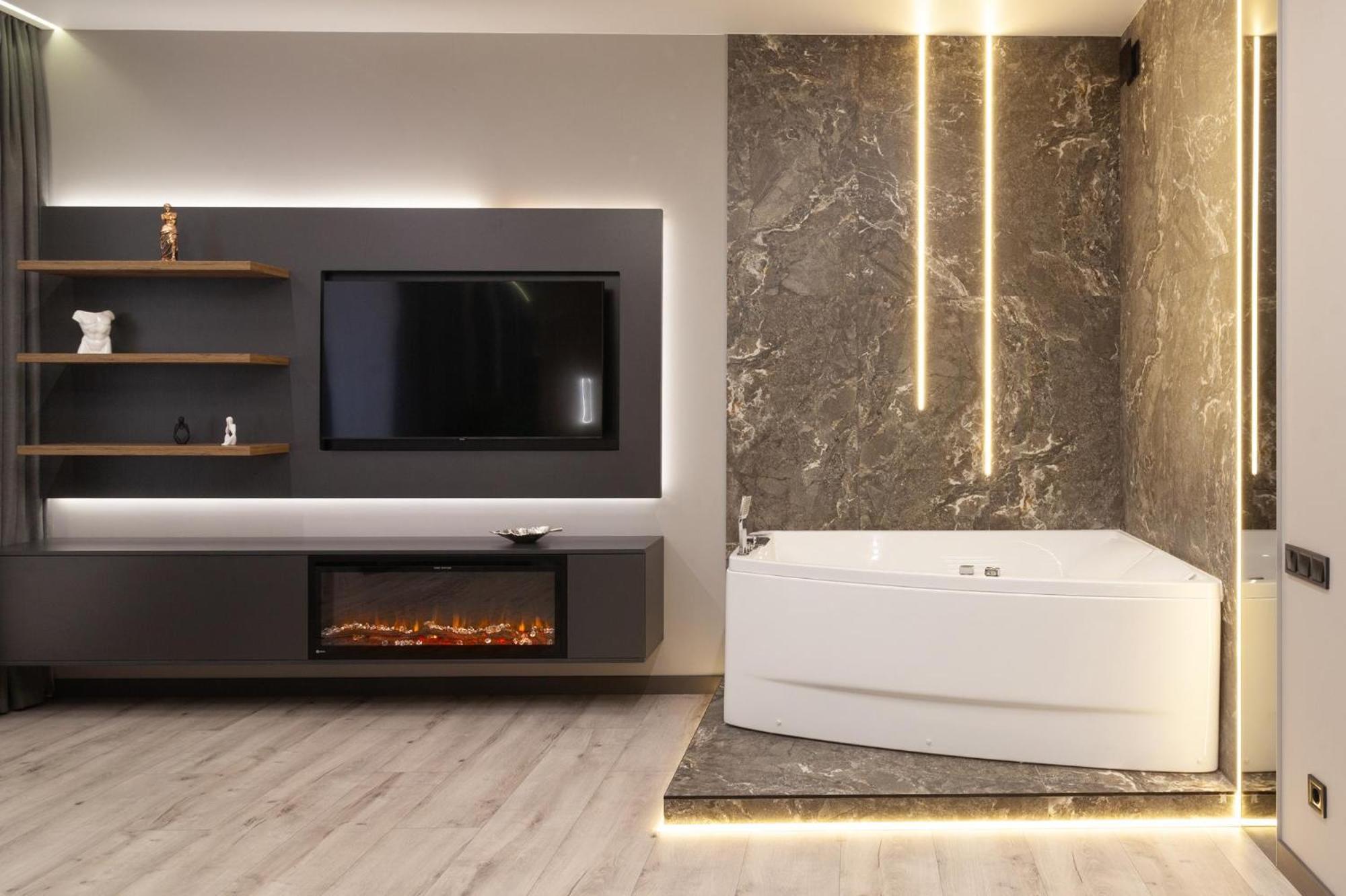 Royal Vip Jacuzzi Apart Lemberg Exterior foto